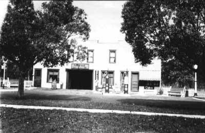 Early Keystone Heights gas service station